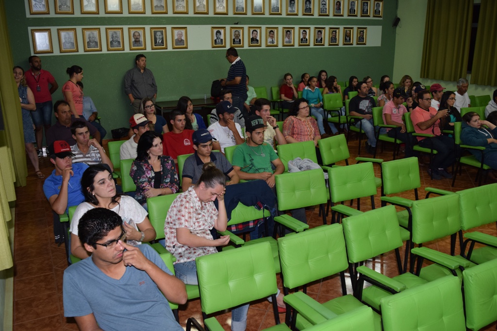 Visita dos Alunos do Colégio Tancredo Neves - 04.JPG